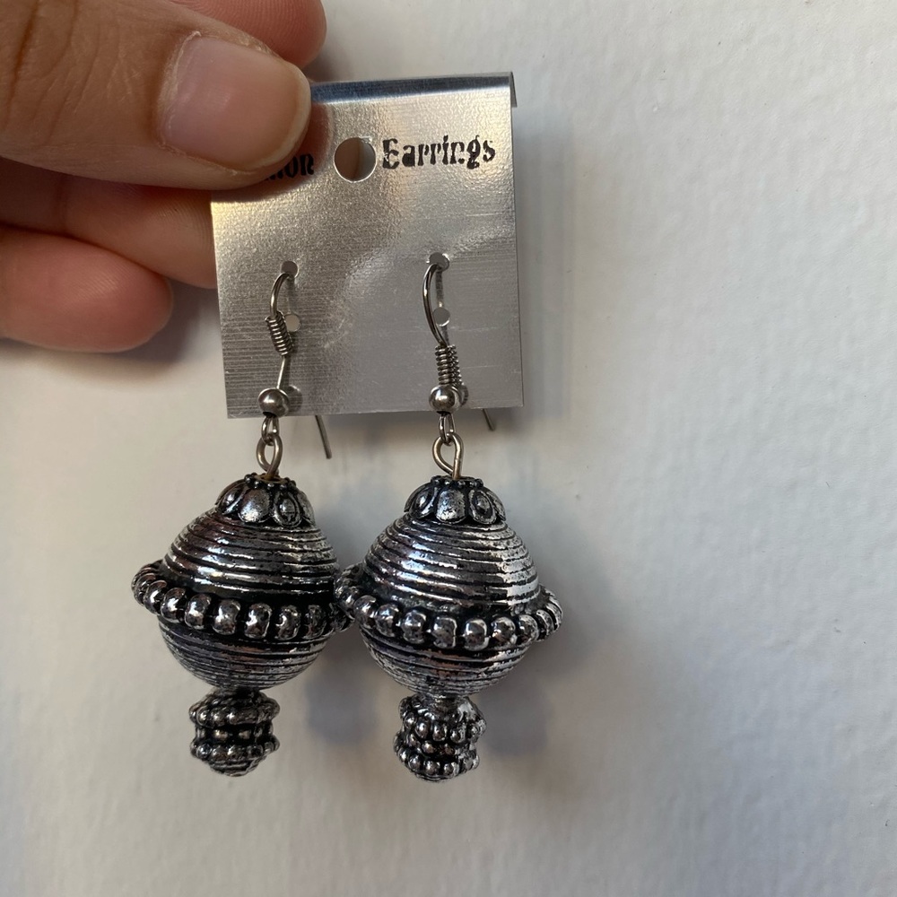 NWT Black Metal earrings